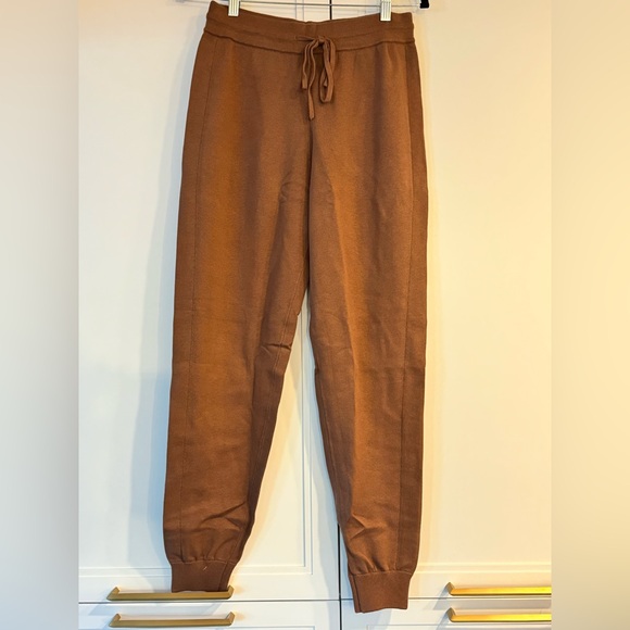 NEW - Cozy Cotton Silk Jogger - Picture 5 of 6